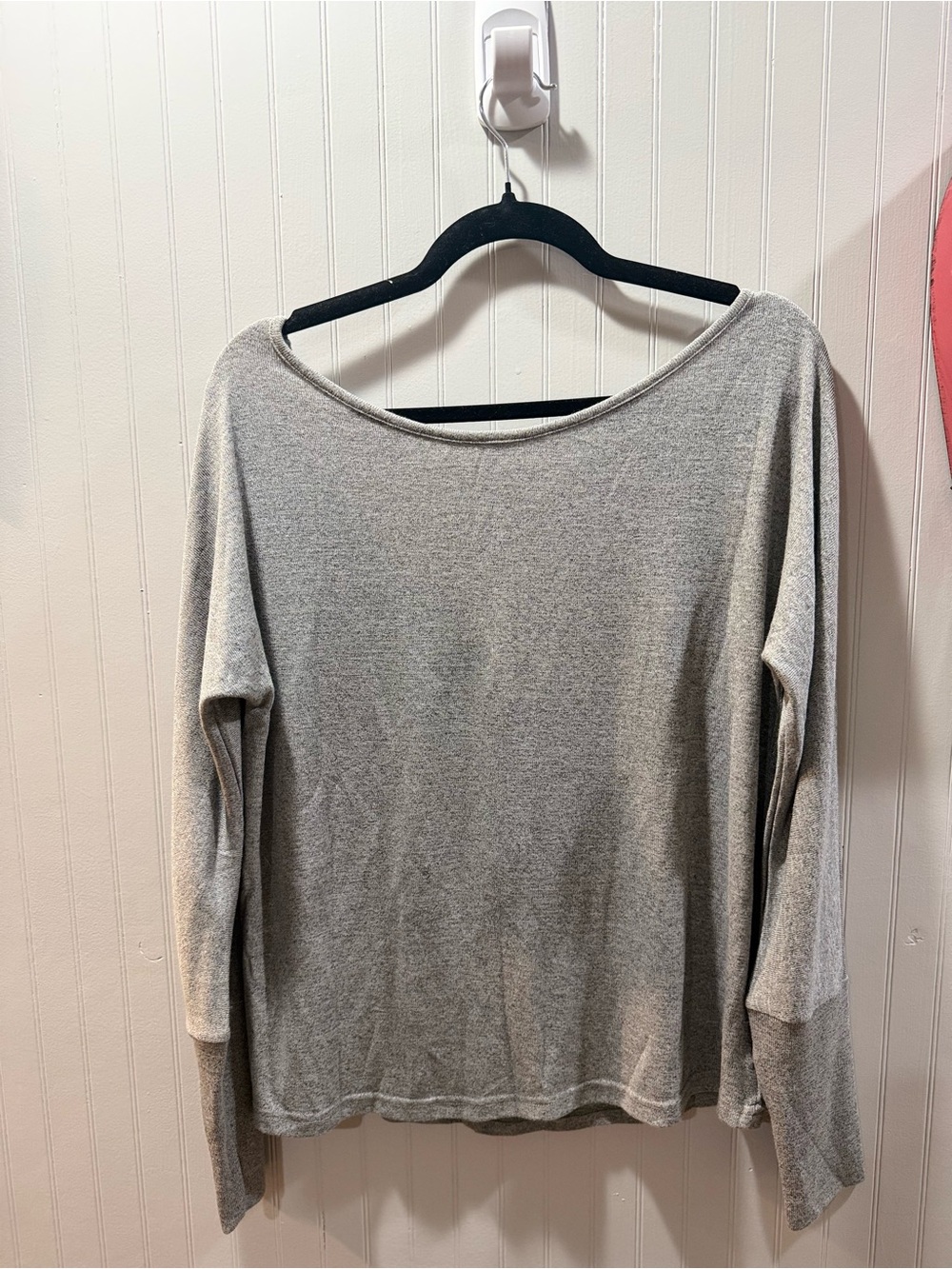 Cupshe‎ Light Gray Long Sleeve Boatneck Top